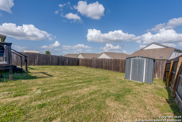 5730 Leisure Cres Property Photo 22