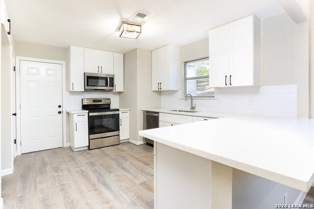 3305 Morning Dr Property Photo 5