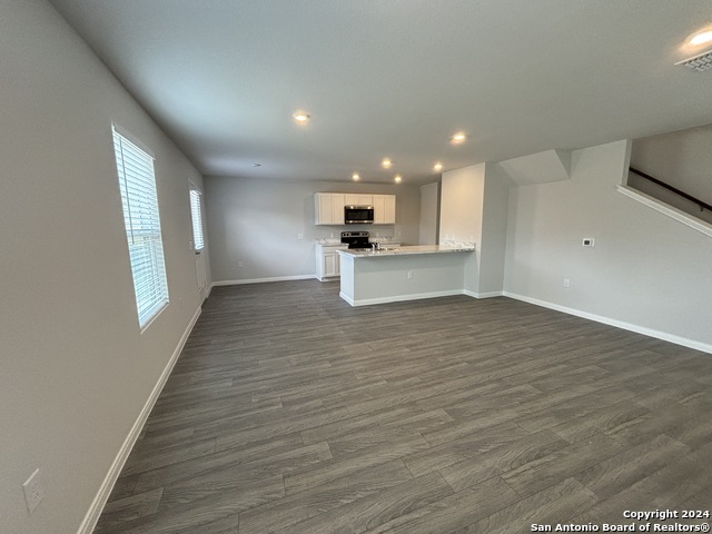 2242 Dry Moss Way Property Photo 5