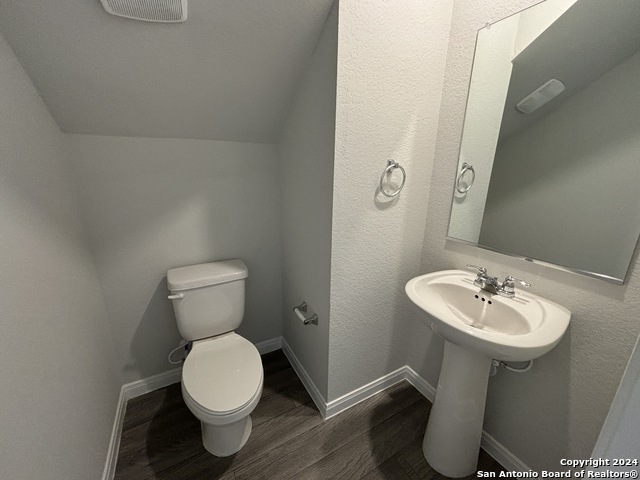 2242 Dry Moss Way Property Photo 6