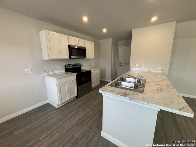 2242 Dry Moss Way Property Photo 8
