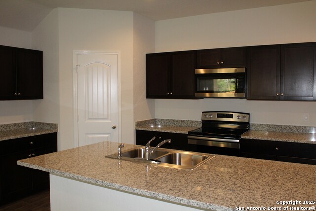 841 Margay Loop Property Photo 9