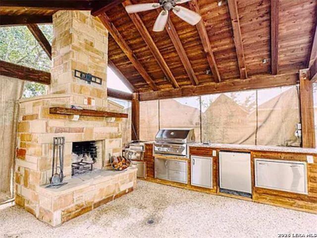 3022 Hidden Mdw Property Photo 3