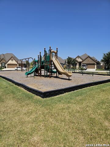 3022 Hidden Mdw Property Photo 4