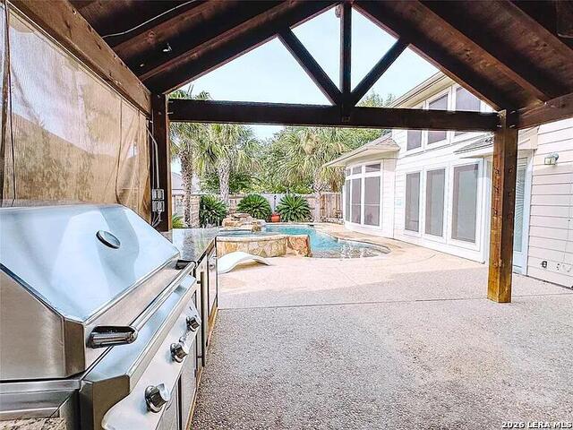 3022 Hidden Mdw Property Photo 6