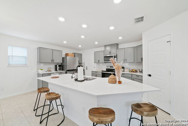 11133 Charismatic Property Photo 10
