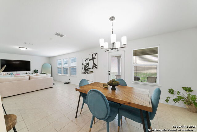 11133 Charismatic Property Photo 15