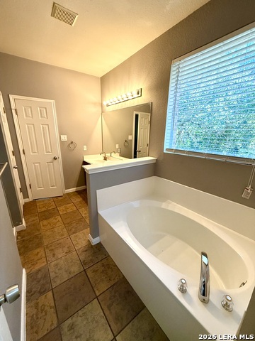 807 Windhurst Property Photo 16