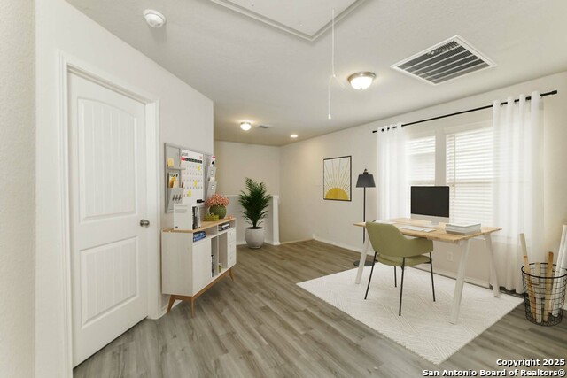 5218 Jade Crossing Property Photo 6