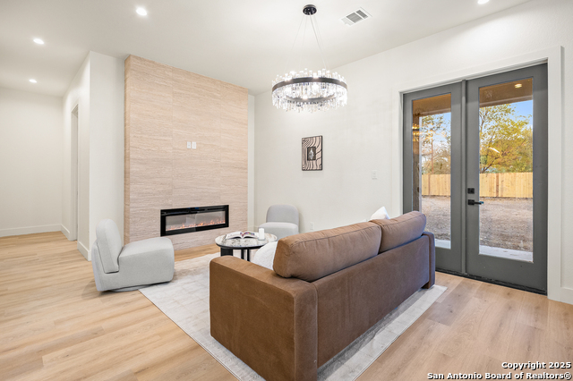 257 E Baylor Property Photo 19