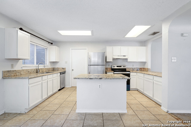 9535 Andrew Pt Property Photo 10