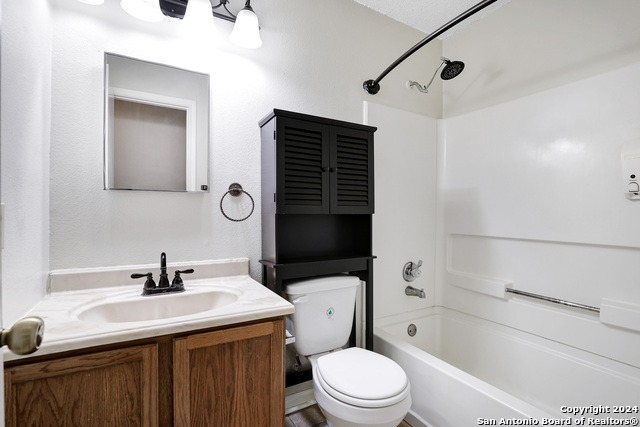 9535 Andrew Pt Property Photo 18