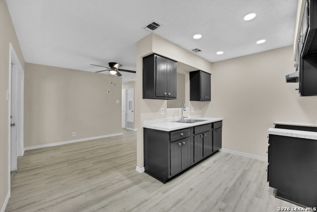 4351 Sun Gate St Property Photo 4
