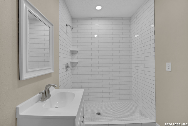 4351 Sun Gate St Property Photo 7