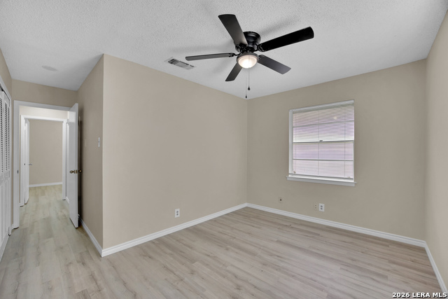 4351 Sun Gate St Property Photo 10