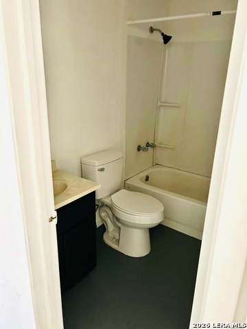 2811 Siwel St Property Photo 7