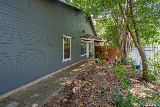 10341 Country Bluff Property Photo 3