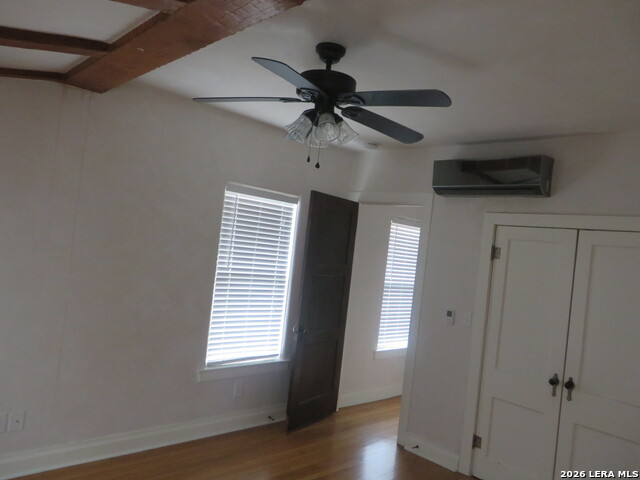 403 W Elsmere Pl Property Photo 9