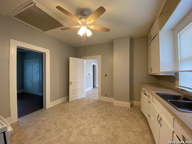 405 S Washington Ave Property Photo 5