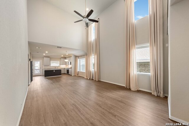 2080 Cowan Dr Property Photo 6