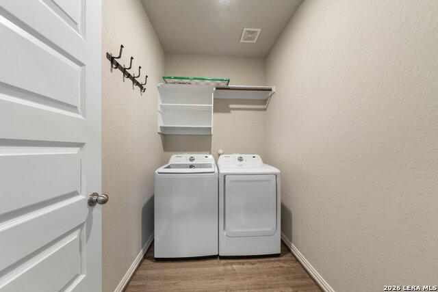 2080 Cowan Dr Property Photo 35