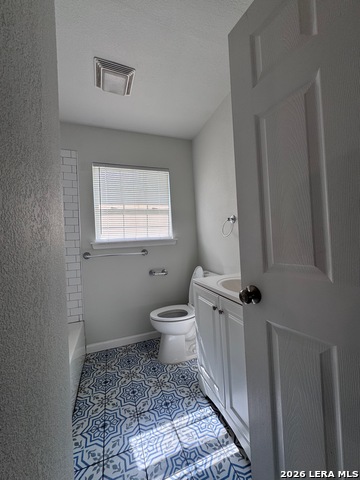 211 Cresham Dr Property Photo 12