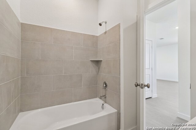 15519 Crescent Pine Property Photo 25