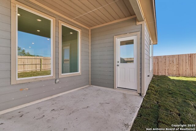 15519 Crescent Pine Property Photo 42