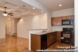 6502 Melanzane Property Photo 3