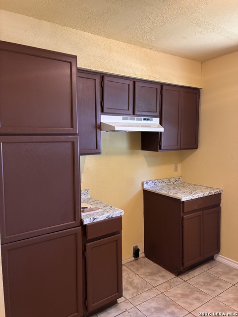 2340 Royal Park Property Photo 6