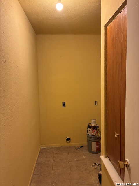 2340 Royal Park Property Photo 9