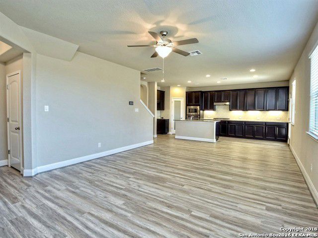 6814 Black Diamond Property Photo 7