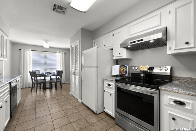 7926 Broadway Property Photo 12