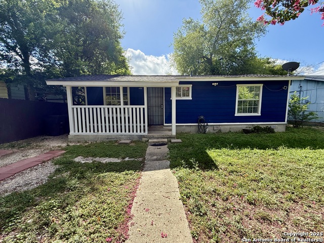 230 S San Gabriel Ave Property Photo 2