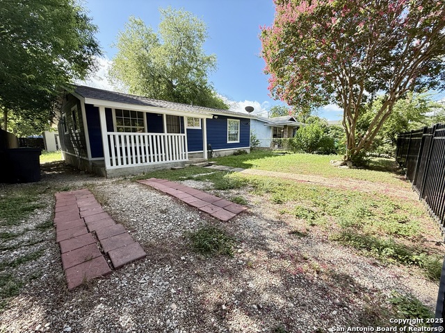230 S San Gabriel Ave Property Photo 3