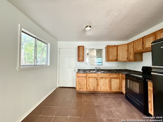 230 S San Gabriel Ave Property Photo 9
