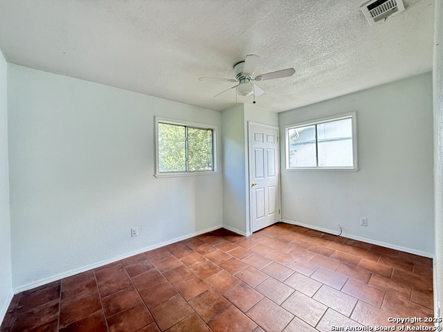230 S San Gabriel Ave Property Photo 16