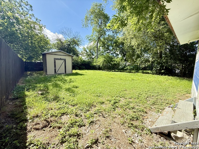 230 S San Gabriel Ave Property Photo 18