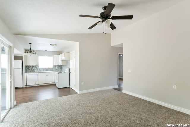 11822 El Sendero Property Photo 7