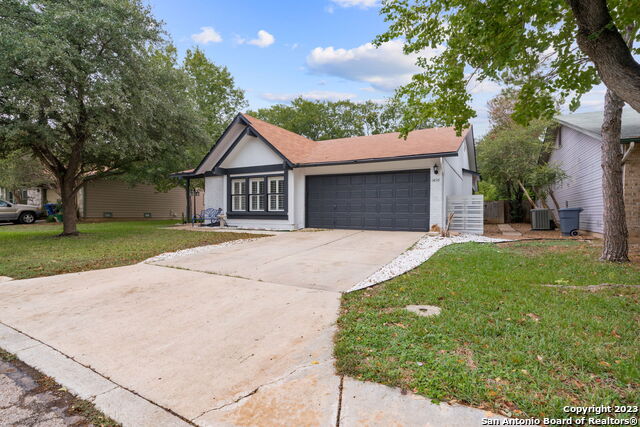 14911 Enchanted Castle Property Photo 2