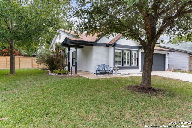 14911 Enchanted Castle Property Photo 3