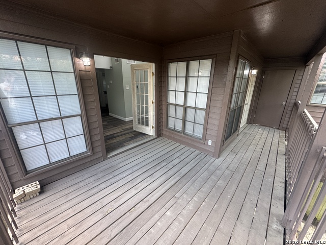 8611 Datapoint Dr Property Photo 6