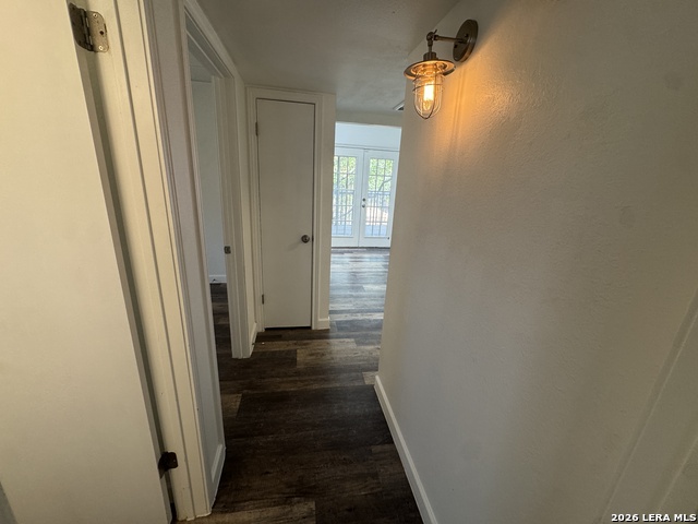 8611 Datapoint Dr Property Photo 17