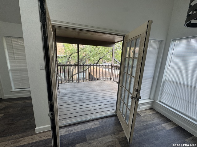 8611 Datapoint Dr Property Photo 18