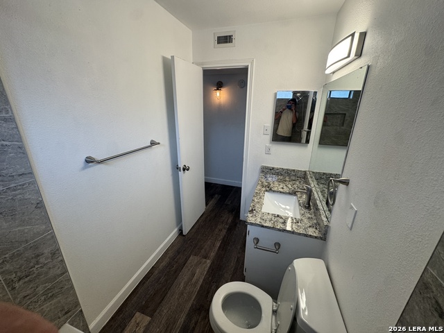 8611 Datapoint Dr Property Photo 19