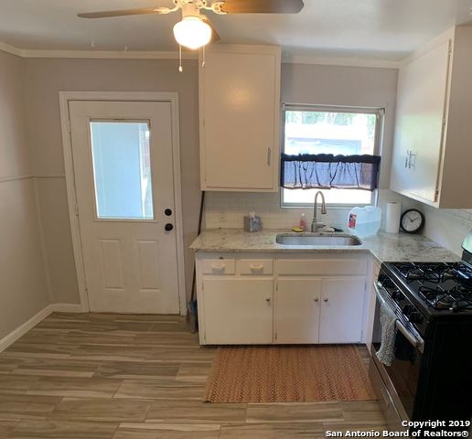411 Sumner Property Photo 4