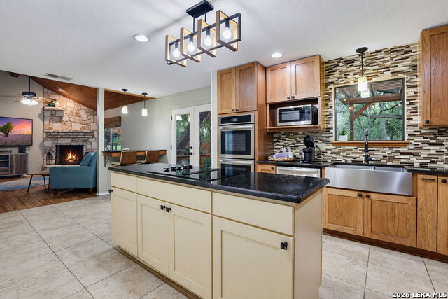 15819 Wolf Creek St Property Photo 10