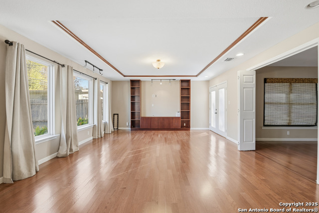 415 Calumet Pl Property Photo 9