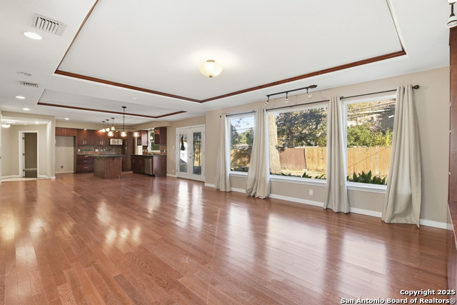 415 Calumet Pl Property Photo 10