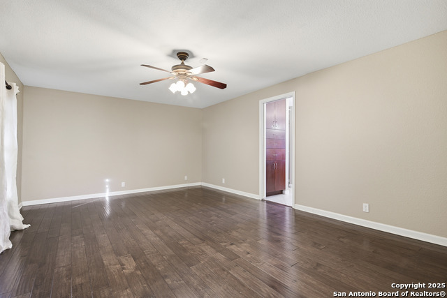 415 Calumet Pl Property Photo 17